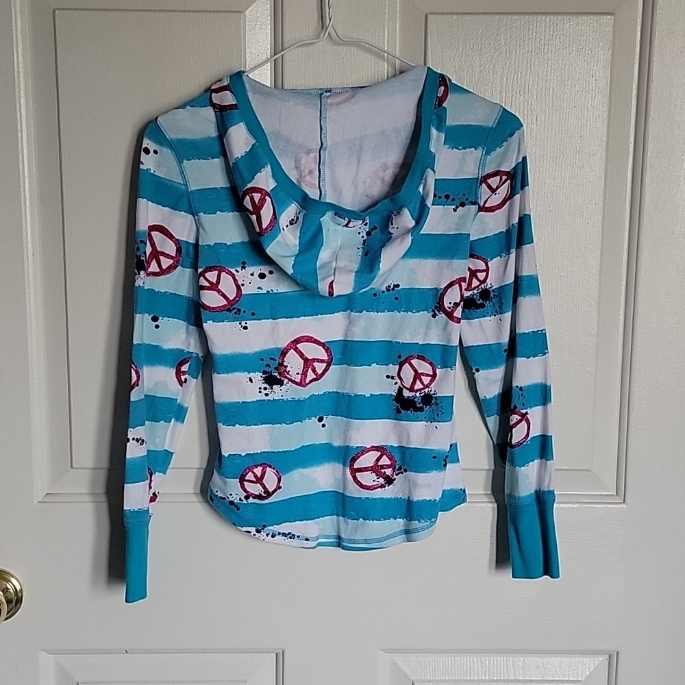 Justice, girls, size 12 peace shirt. - Picture 2 of 5